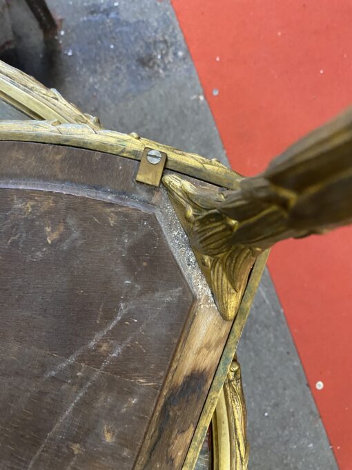 1970′ Tripartite Table Maison Charles, Jansen Or Baguès Palm Tree Decor in Gilt Bronze with Aged Mirror Trays - Image 5